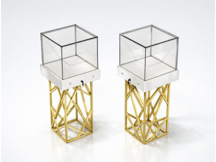 Вітрина ЮМ-2